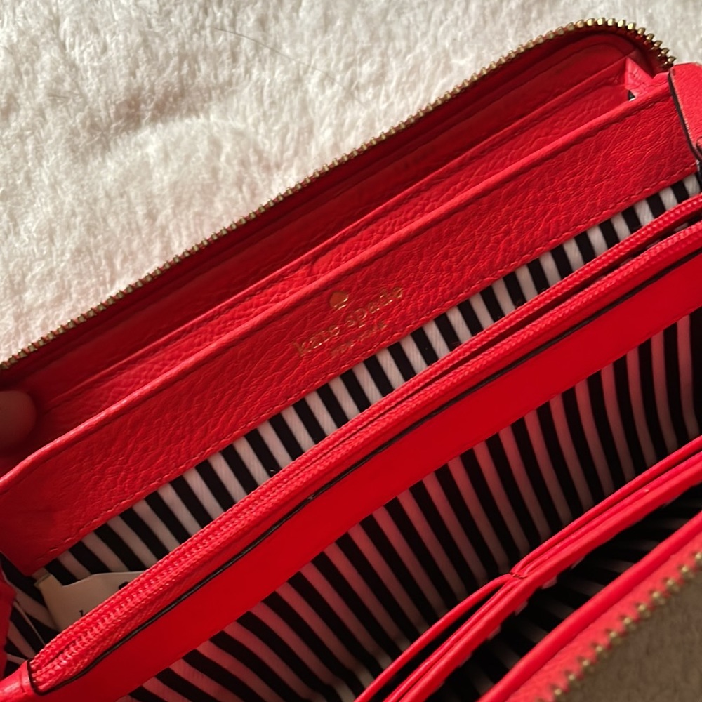 Kate Spade Wallet - Picture 2 of 4